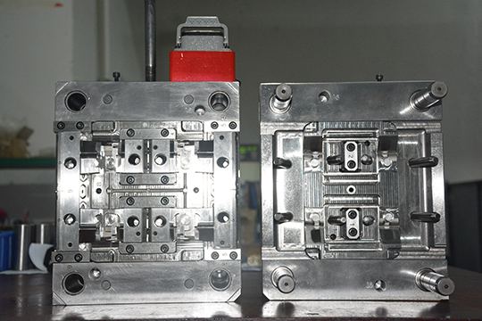 塑膠件壁厚設(shè)計(jì)不合理會有哪些影響？該怎樣改善？