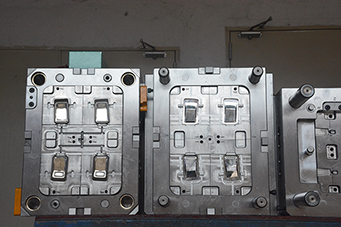 精密注塑模具EDM模具加工技術(shù)的發(fā)展