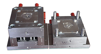 精密注射模具中復位桿的作用是什么？