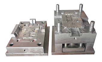 做注塑模具時(shí)，應(yīng)在什么情況下考慮采樣先行復(fù)位機(jī)構(gòu)？