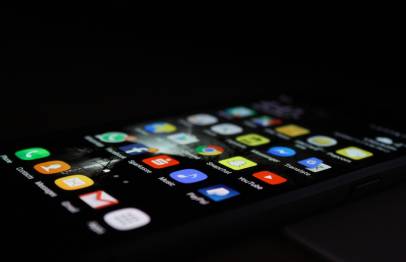 手機(jī)外殼注塑模具加工廠-銘洋宇通 手機(jī)外殼注塑模具加工廠-銘洋宇通