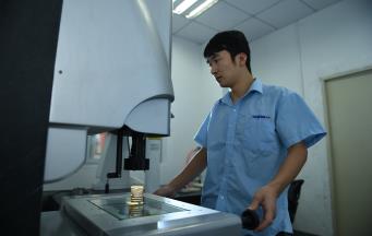 塑料模具廠對于《心》—倡導心態(tài)開拓人生的哲學家的精彩分享！