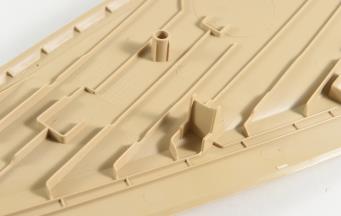 包膠二次注塑成型時(shí)，TPE軟膠粘模具如何改善？